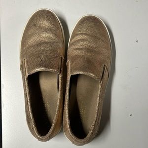 Vionic Rose Gold Slip on sneakers